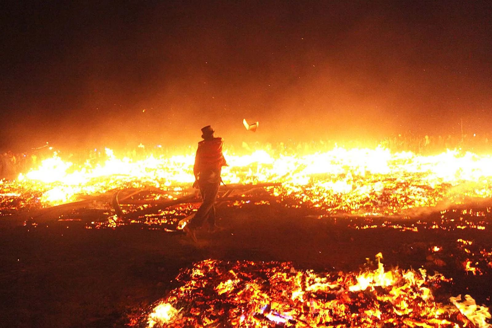 Utopia IX (乌托邦之九), Burning Man, 2014, photo 47 by Felix Tian