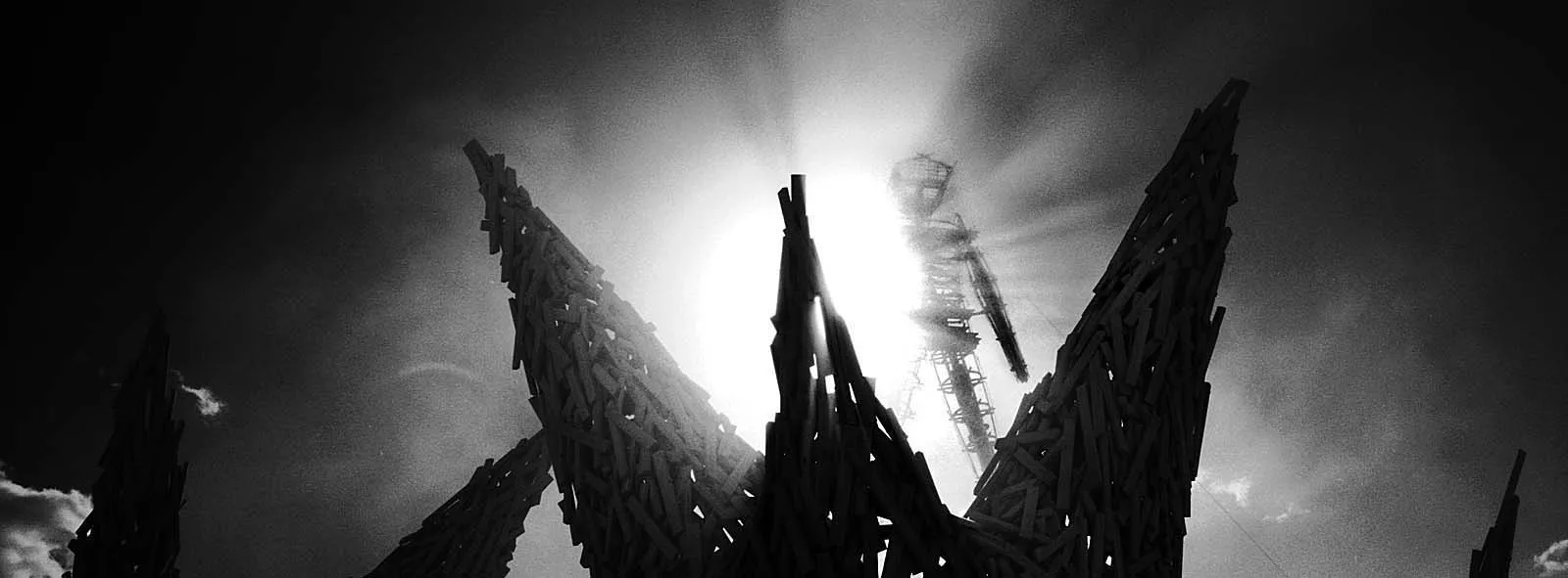 乌托邦之五（Utopia V）火人节，2009，第 20 张，田城黑白红外摄影