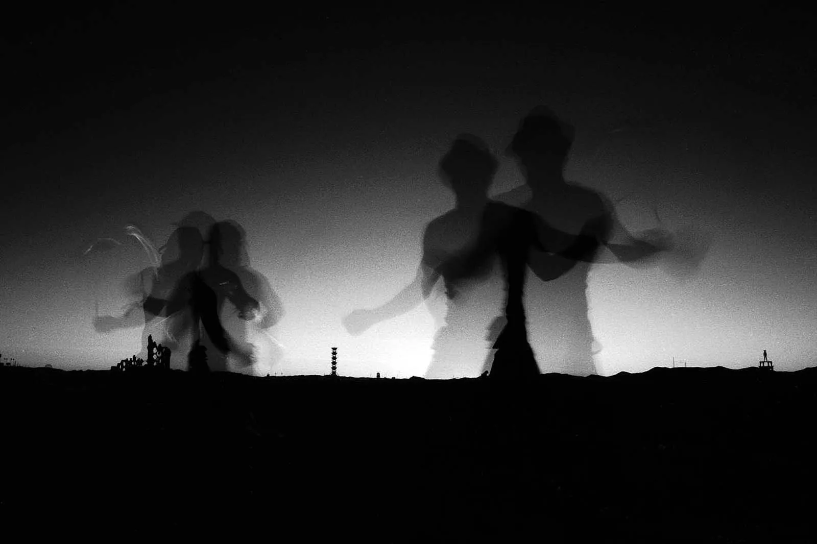 乌托邦之六（Utopia VI）火人节，2010，第 21 张，田城黑白红外摄影