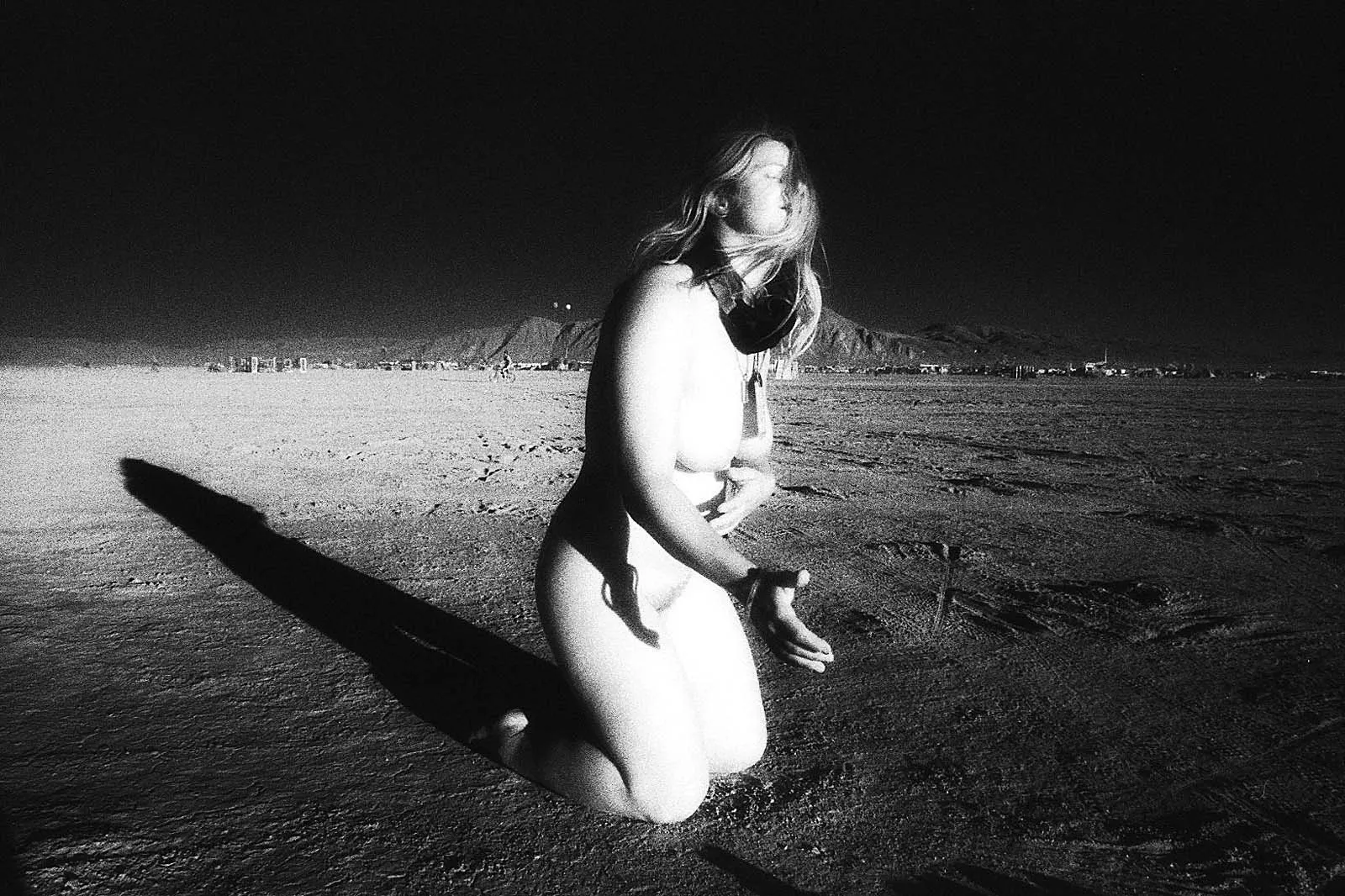 乌托邦之六（Utopia VI）火人节，2010，第 24 张，田城黑白红外摄影