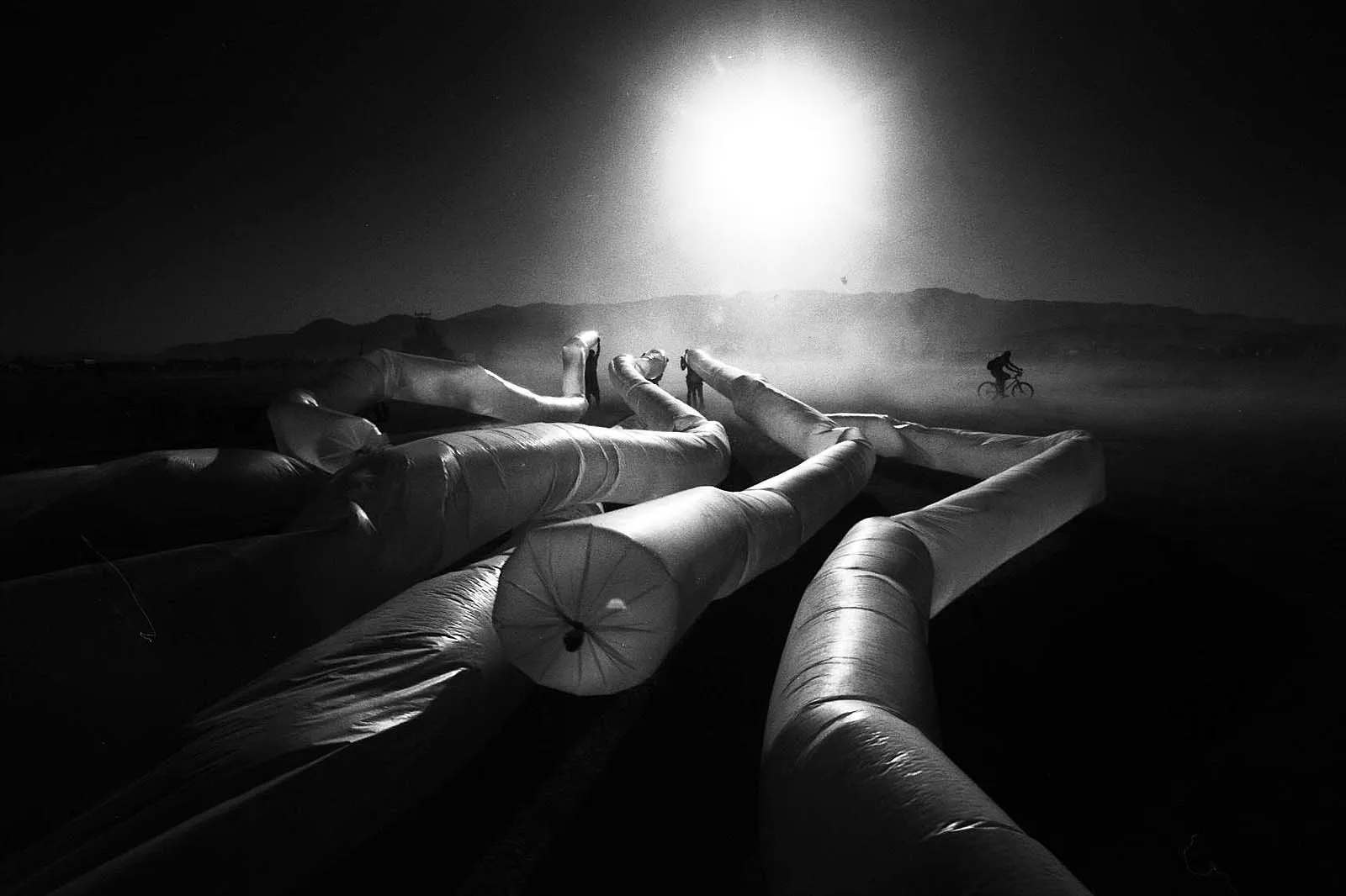 乌托邦之六（Utopia VI）火人节，2010，第 28 张，田城黑白红外摄影