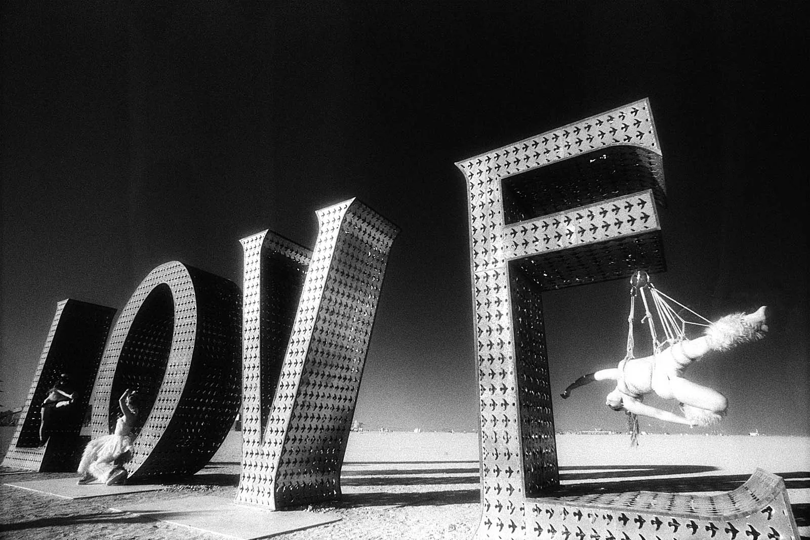 Utopia VII (乌托邦之七), Burning Man, 2011, photo 8 by Felix Tian