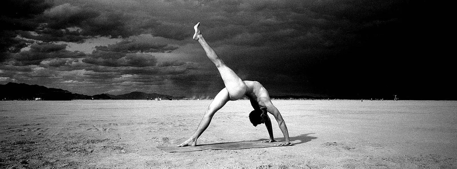 Utopia VIII (乌托邦之八), Burning Man, 2012, photo 7 by Felix Tian