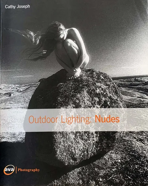 Black & White works collected in book《Outdoor Lighting：Nudes》, published by AVA, Switzerland.