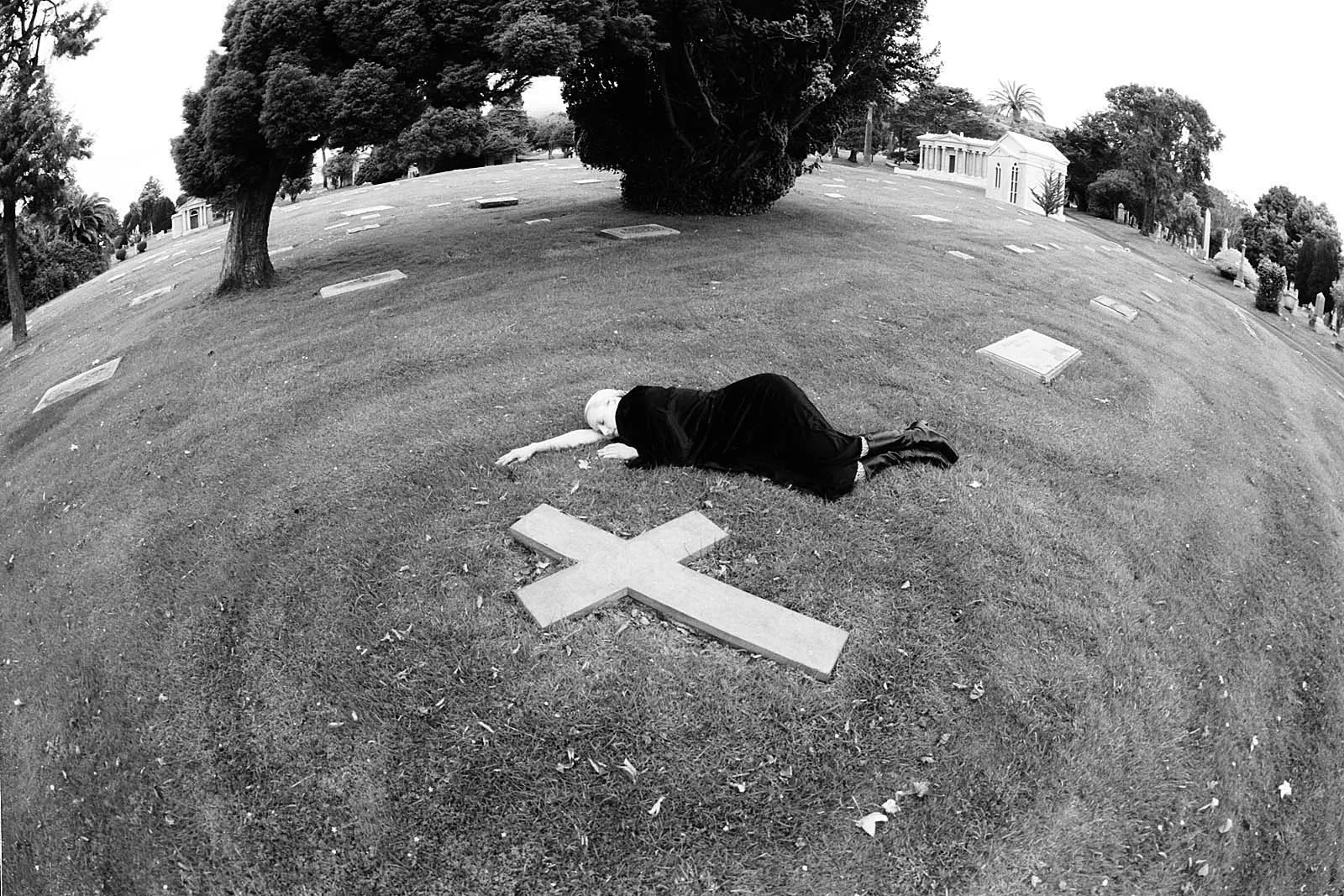 Requiem (安魂曲), California, 2011, photo 6 by Felix Tian