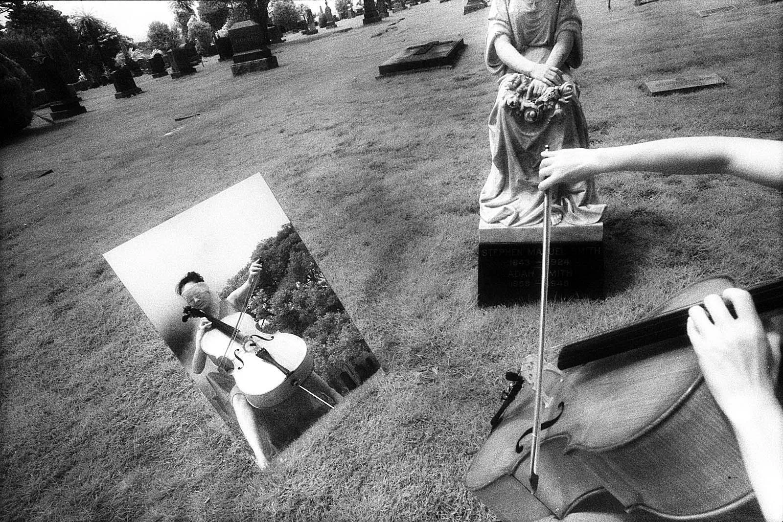 Requiem (安魂曲), California, 2011, photo 12 by Felix Tian