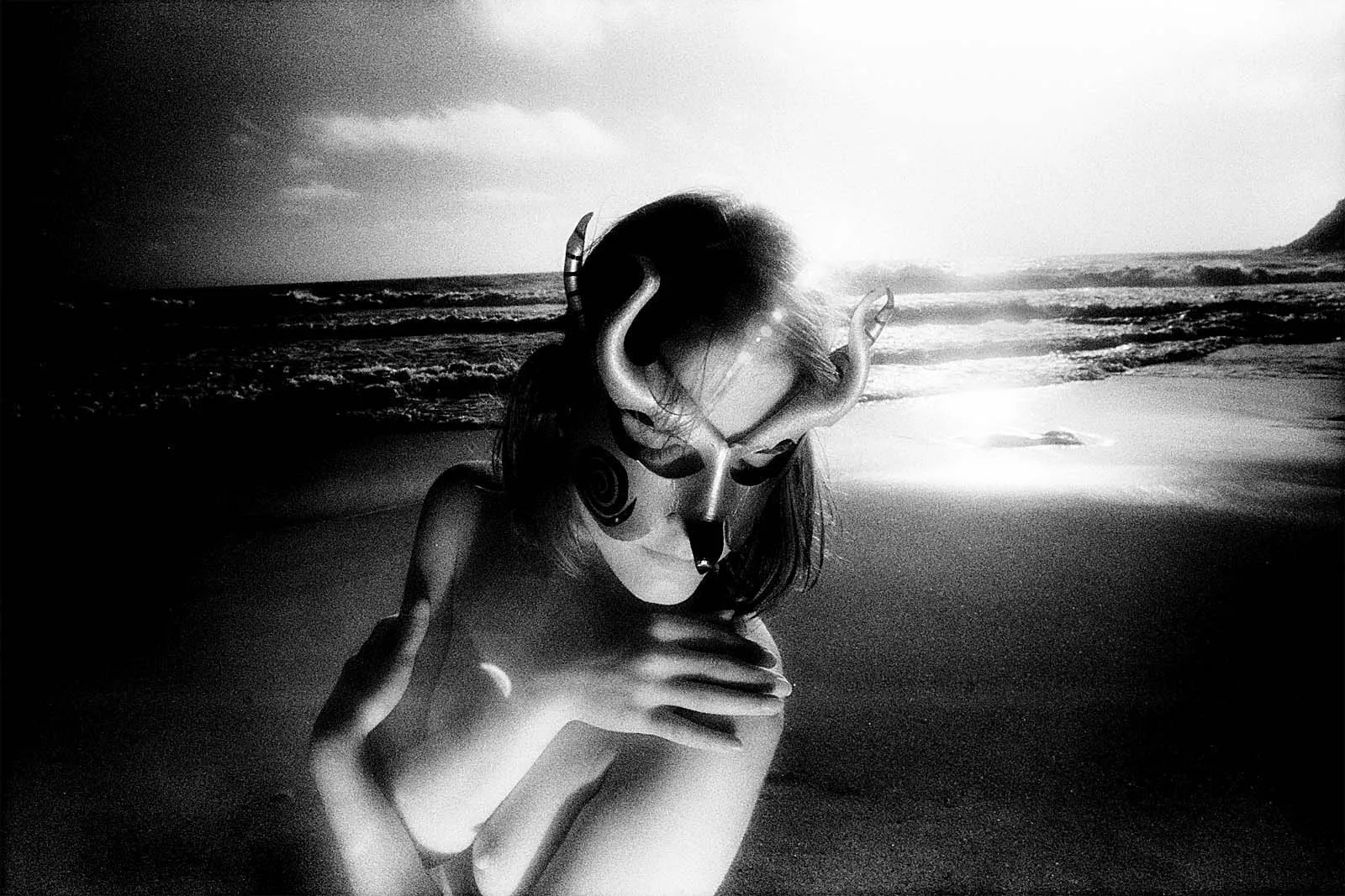 Siren (海妖), California, 2011, photo 10 by Felix Tian
