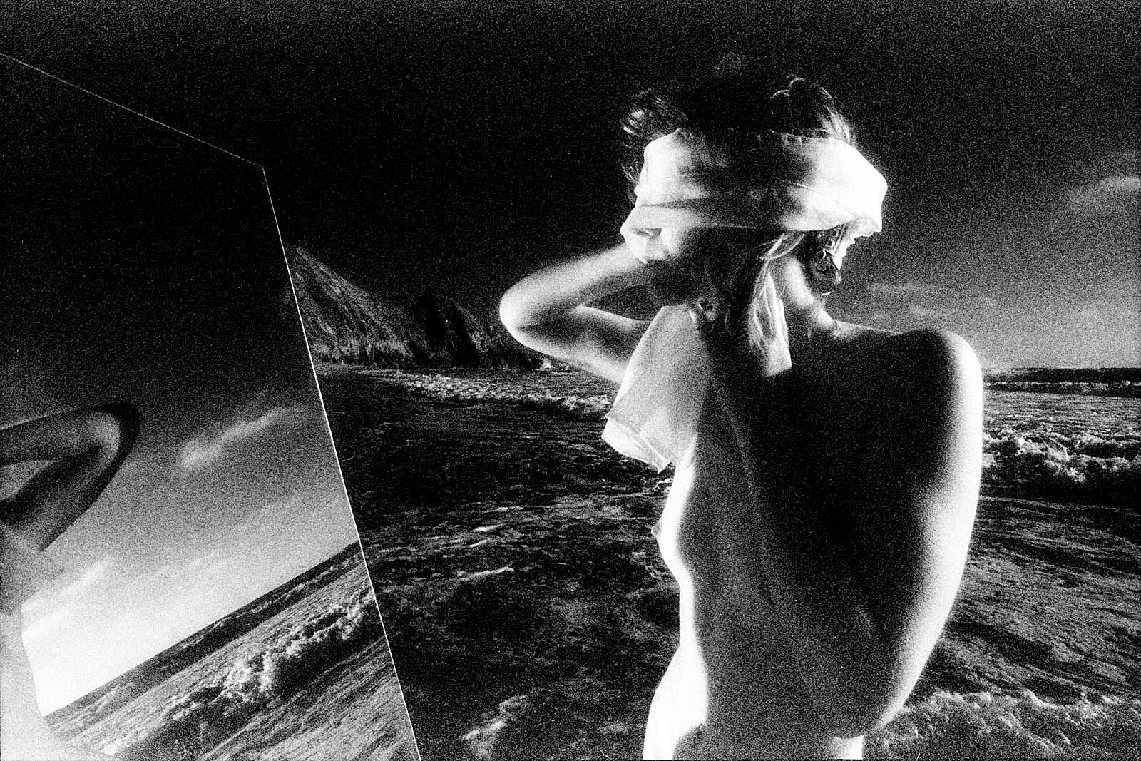 Siren (海妖), California, 2011, photo 12 by Felix Tian