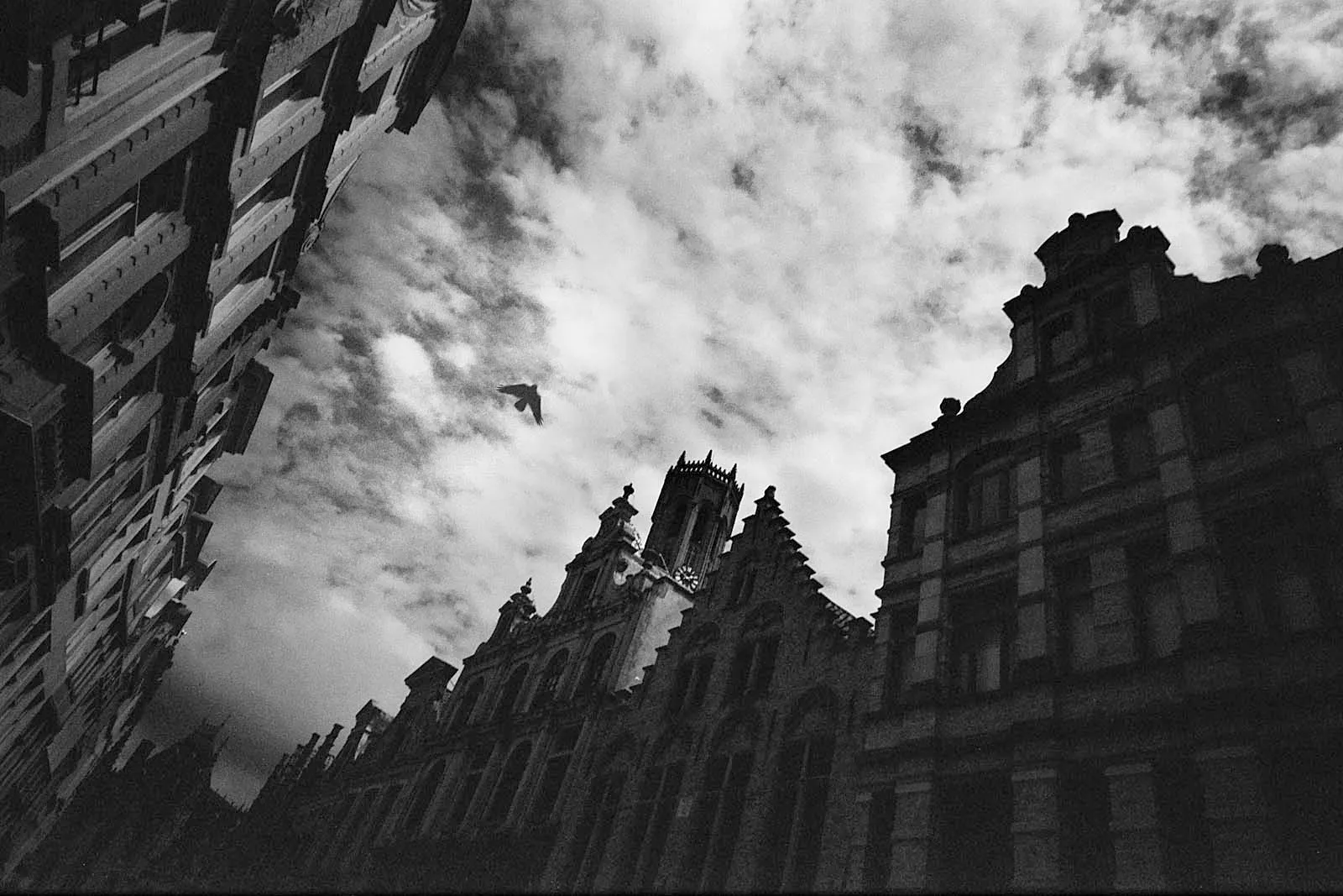 The Sun Never Sets (日不落), UK, 2018, photo 11 by Felix Tian