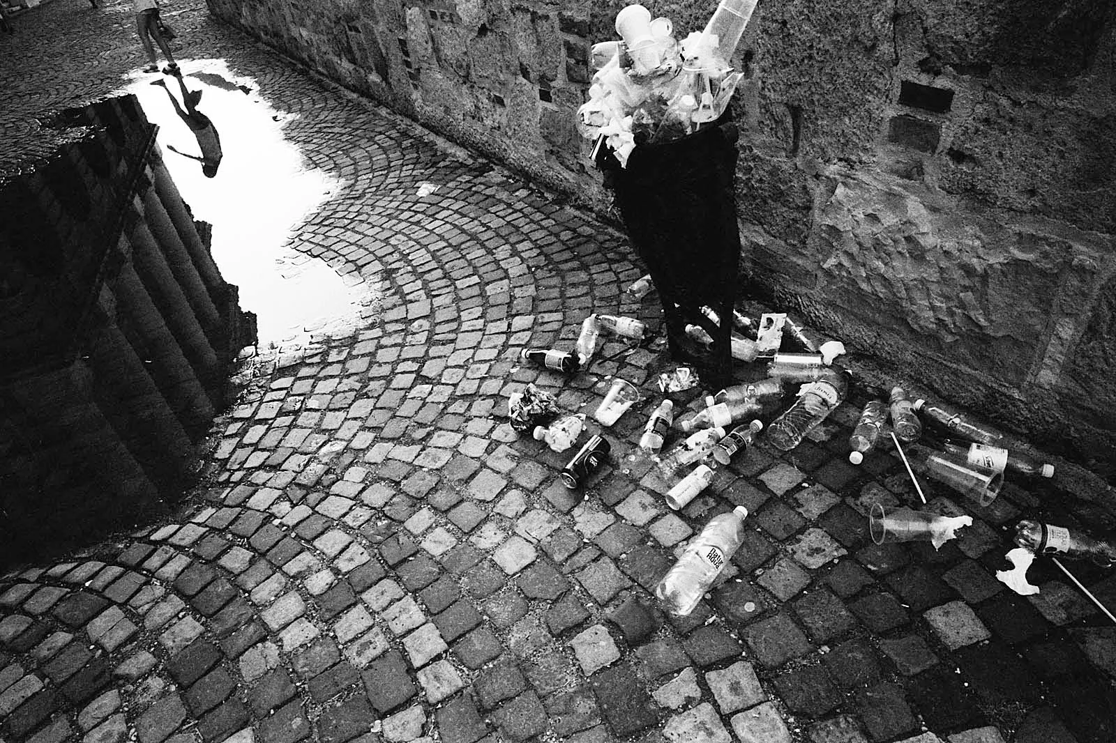 Where We Met (风情), Prague, 2016, photo 4 by Felix Tian