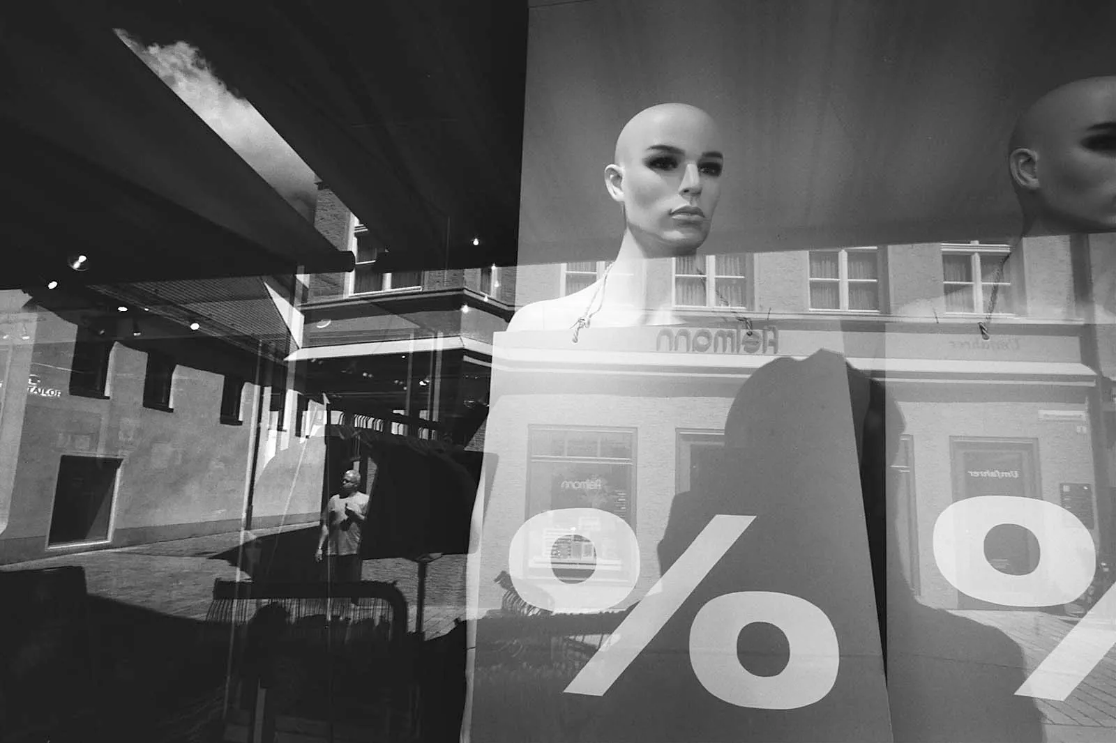 Where We Met (风情), Prague, 2016, photo 15 by Felix Tian